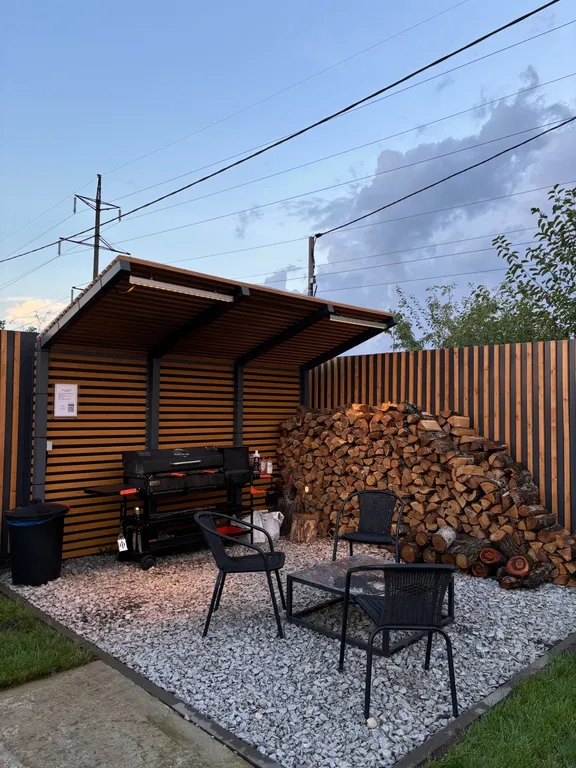 Загородный дом с баней и бассейном