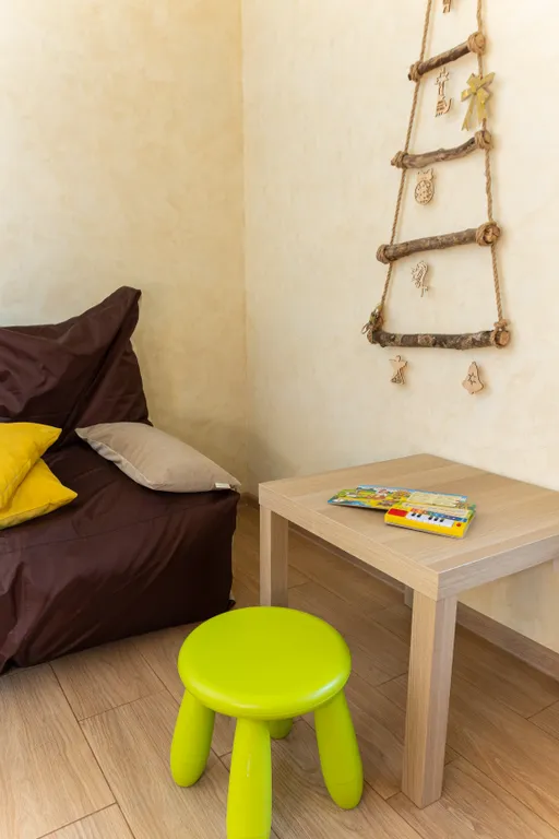 Просторная студия с видом на горы