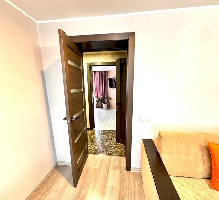 2х комнатная квартира в центре города с хорошим ремонтом