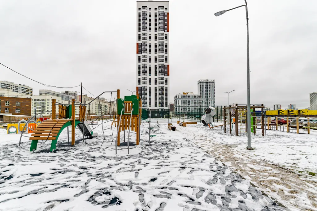 Студия в современном районе в современном районе