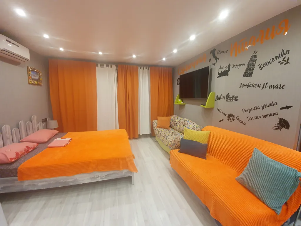 Квартира Улучшенная студия с террасой — аренда посуточно в Новосибирск