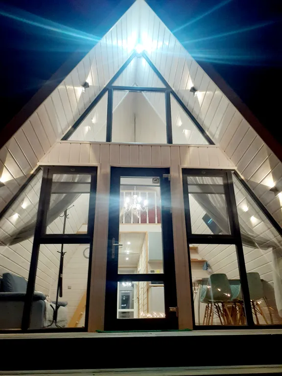 Яркий, новый, стильный большой коттедж Хижина зайца — аренда посуточно в Киров