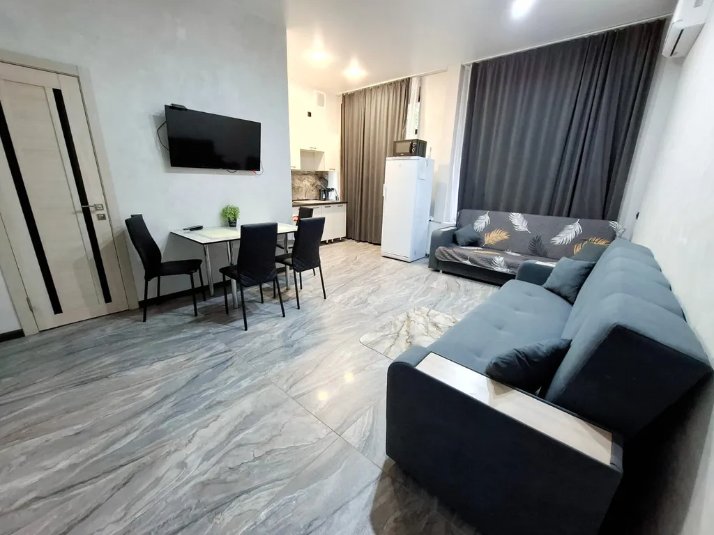 Квартира 2-комнатная квартира, набережная, центр — Омск