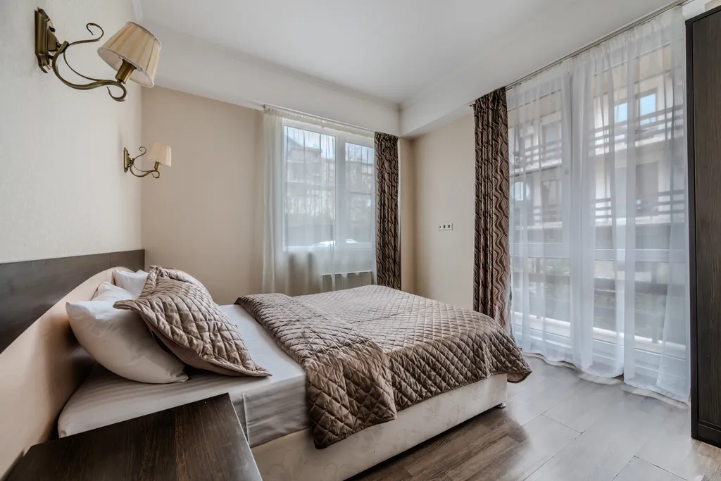 Апартамент с закатным балконом, 52 м², 2 этаж