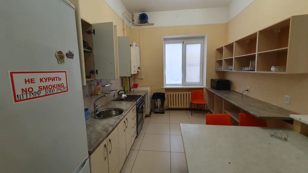 4 изолированных комнат и Зал