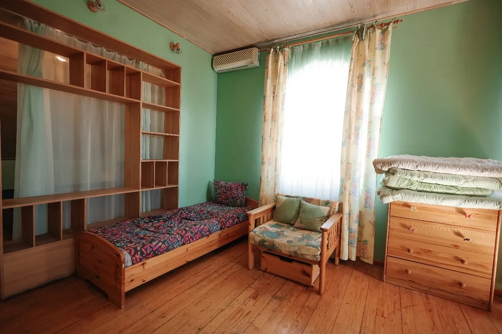 Коттедж возле леса