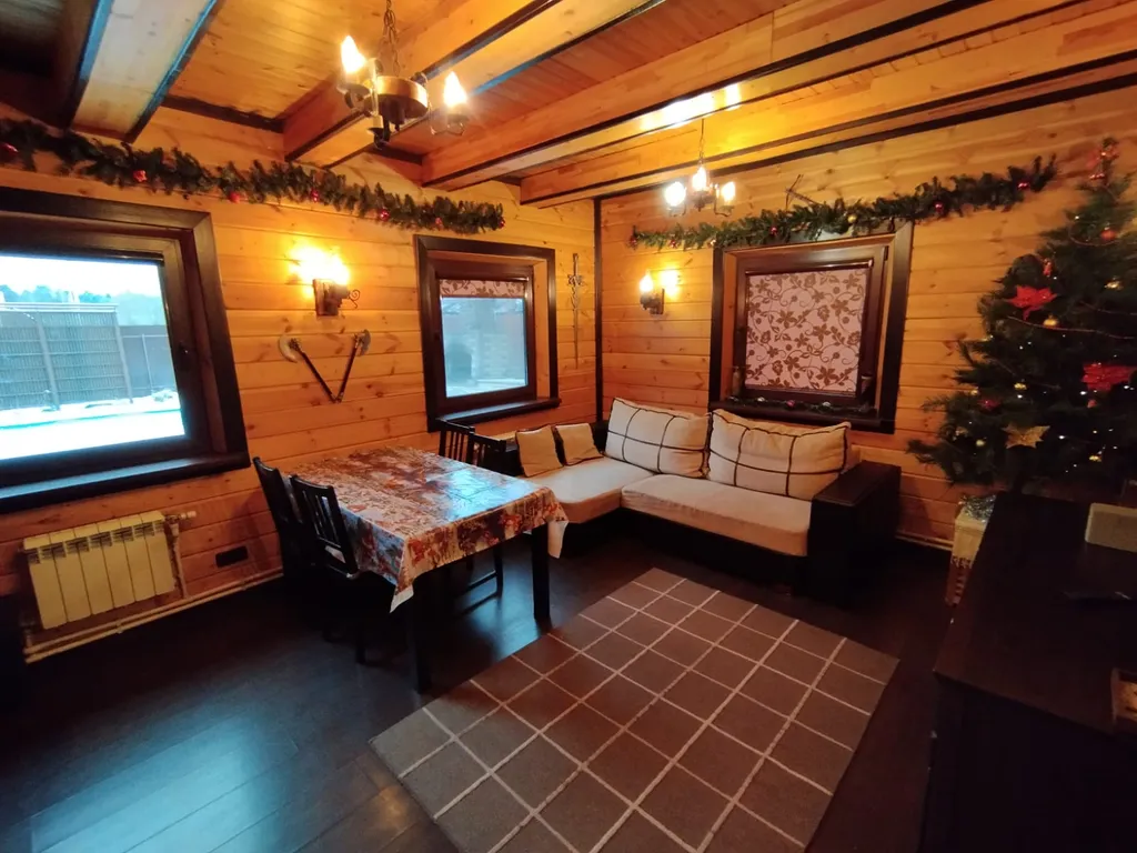 Дом шале с сауной и уличным бассейном