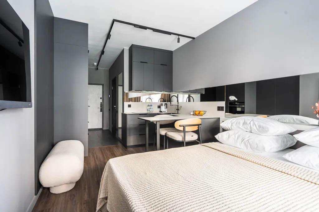 Студия 3Roomz с бассейном и спортзалом