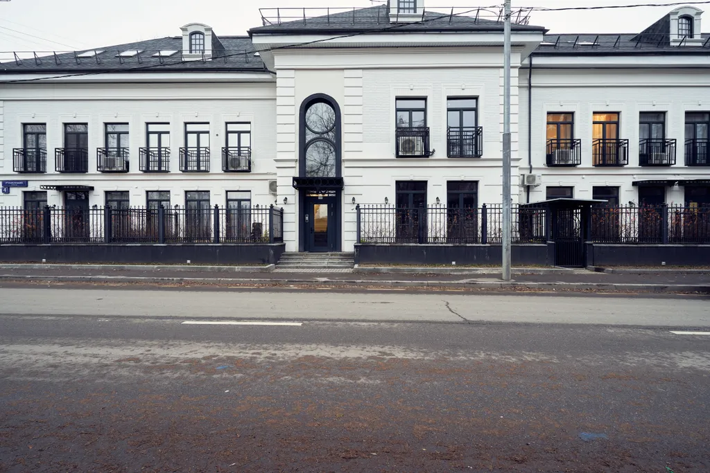 Квартира Элитные двухуровневые апартаменты в историческом здании в центре — Москва