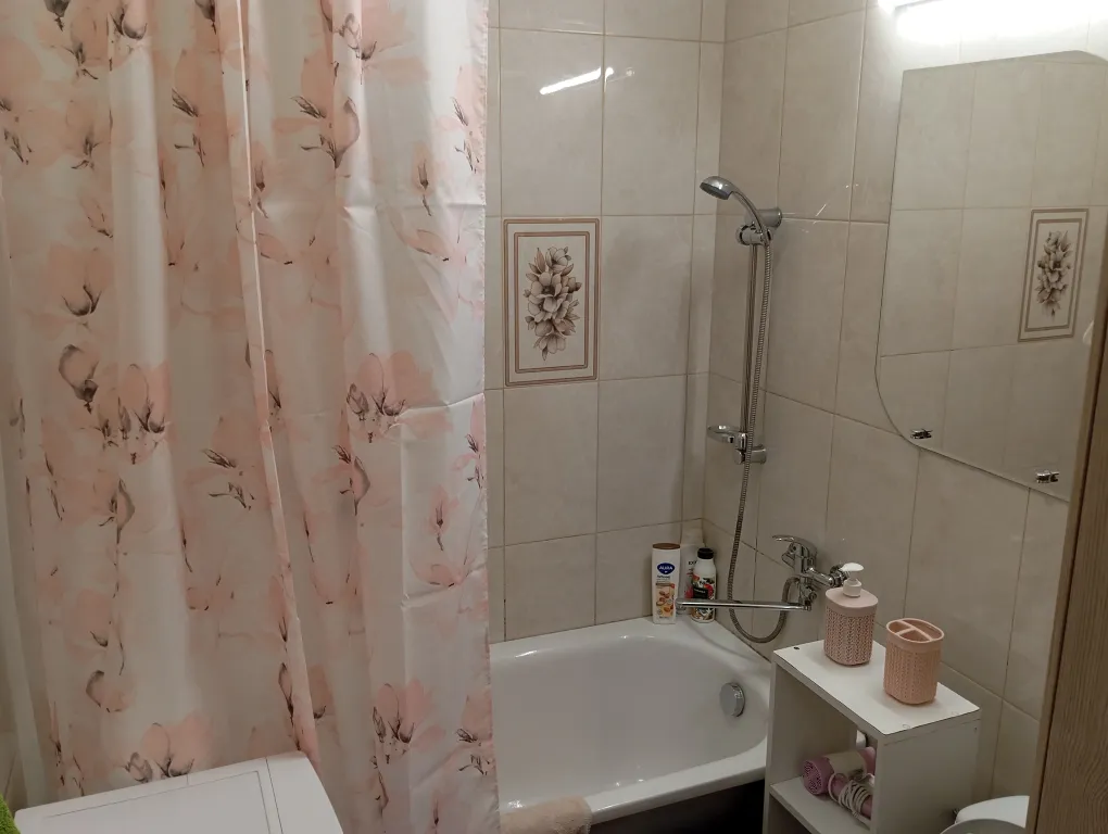 Квартира Уютная теплая однокомнатная квартира в центре города возле набережной озера — Калининград