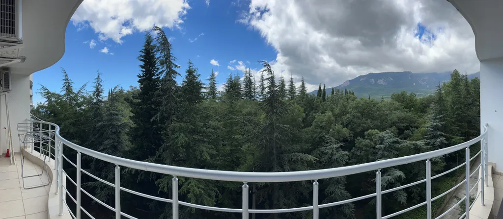 Видовая квартира — аренда посуточно в Гурзуф