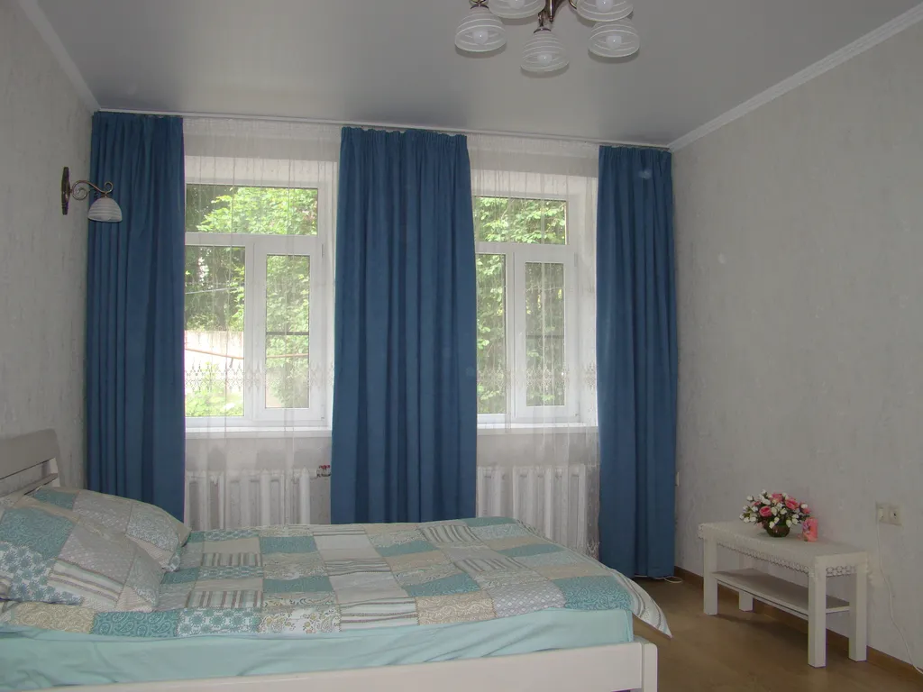 Двухкомнатная квартира в тихом дворике