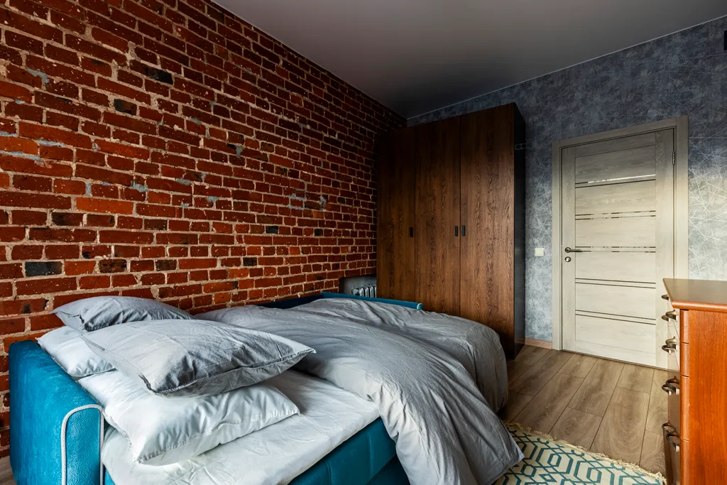 Комната в минуте от метро 1905 года