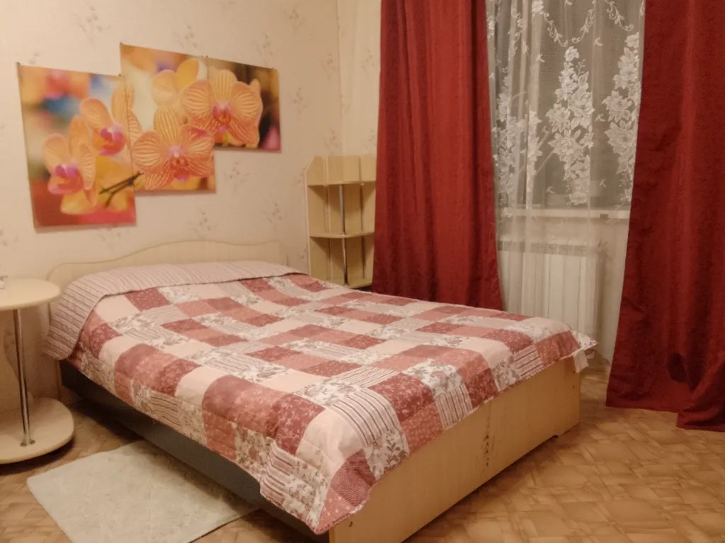 Квартира Удобные апартаменты в центре Луги — аренда посуточно в Луга