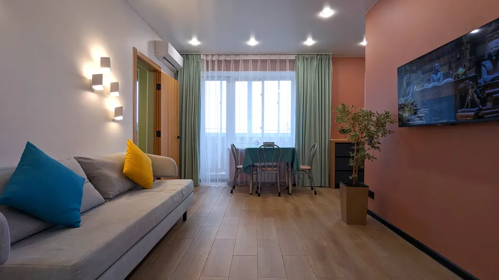 Уютная двухкомнатная квартира у моря