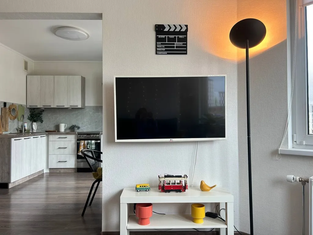 Двухкомнатная просторная квартира в стильном районе