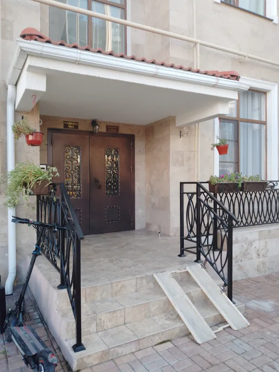 Студия с видом на море