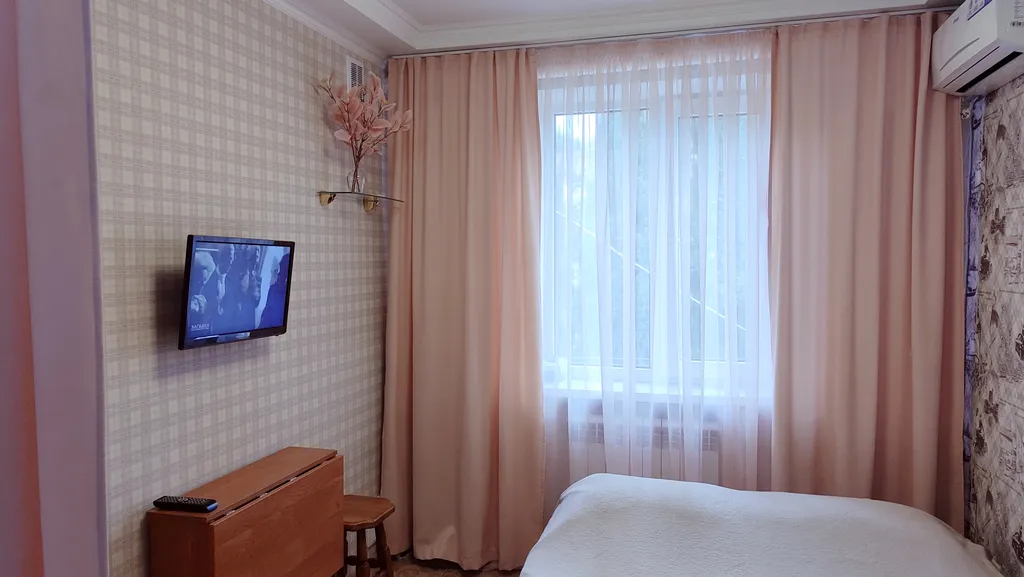 Квартира Уютный номер в районе автовокзала — аренда посуточно в Ялта