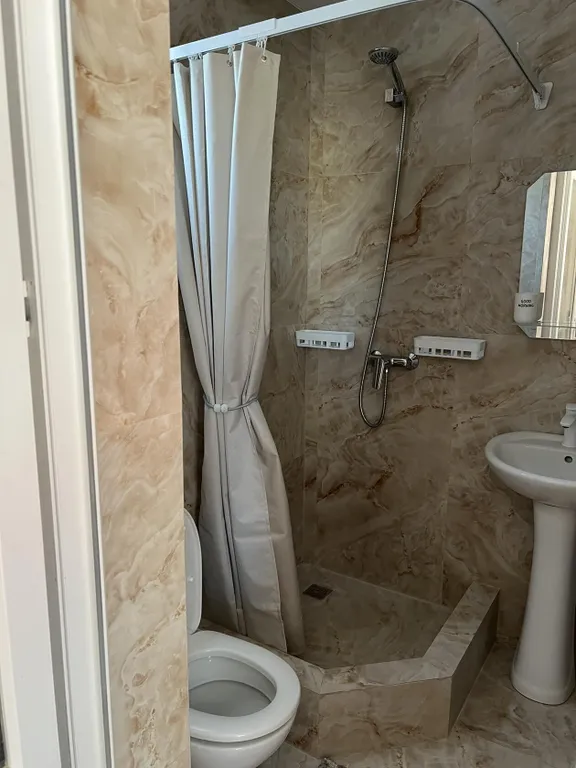 Номер на двоих с балконом и всеми удобствами