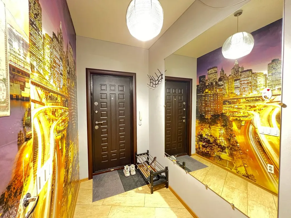 Видовая квартира с дизайнерским ремонтом в центре