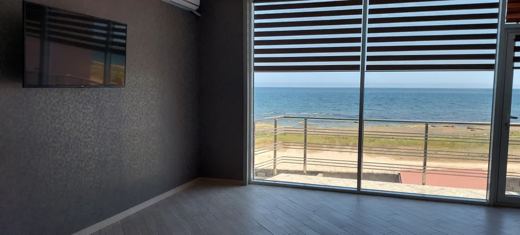 Абсолютно новый дом, на берегу моря