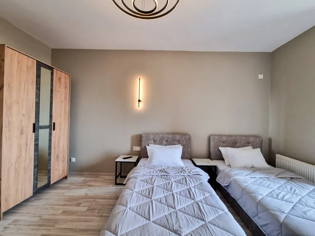 Квартира Квартира в ЖК Атмосфера у метро Машиностроителей — Екатеринбург