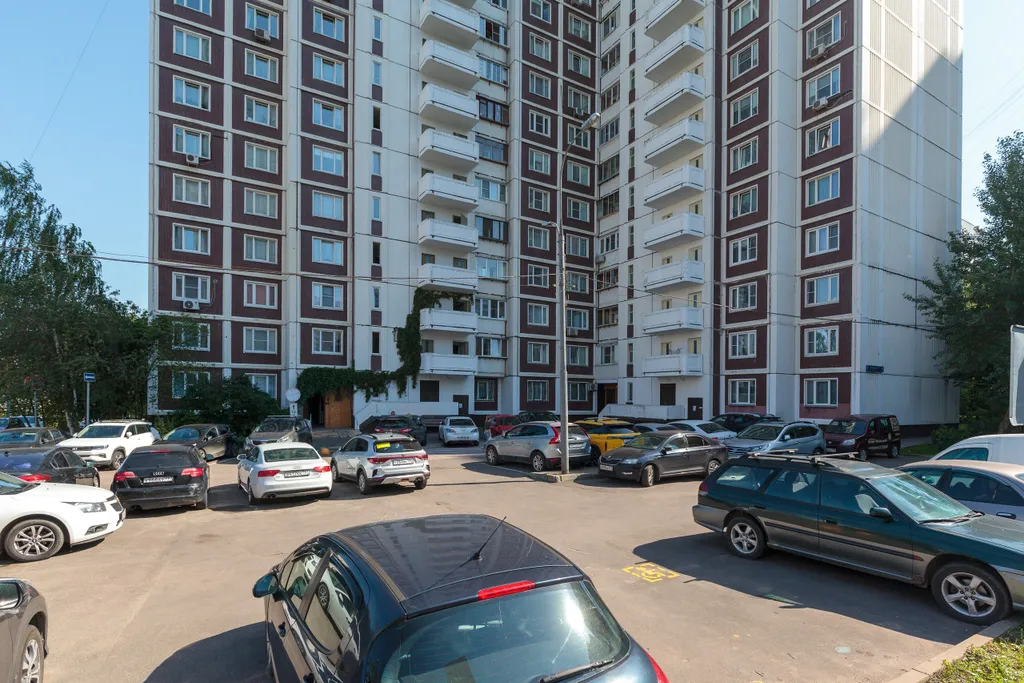 Квартира Двухкомнатная квартира рядом с метро Волоколамская — Москва