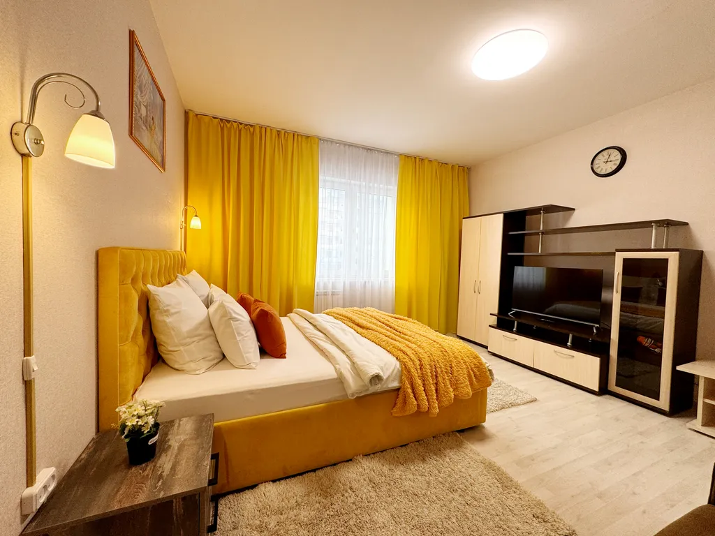 Квартира Квартира с новым современным ремонтом недалеко от ТРЦ Планета — Красноярск