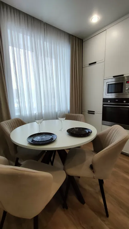 Крутая уютная современная квартира с новым дизайнерским ремонтом.