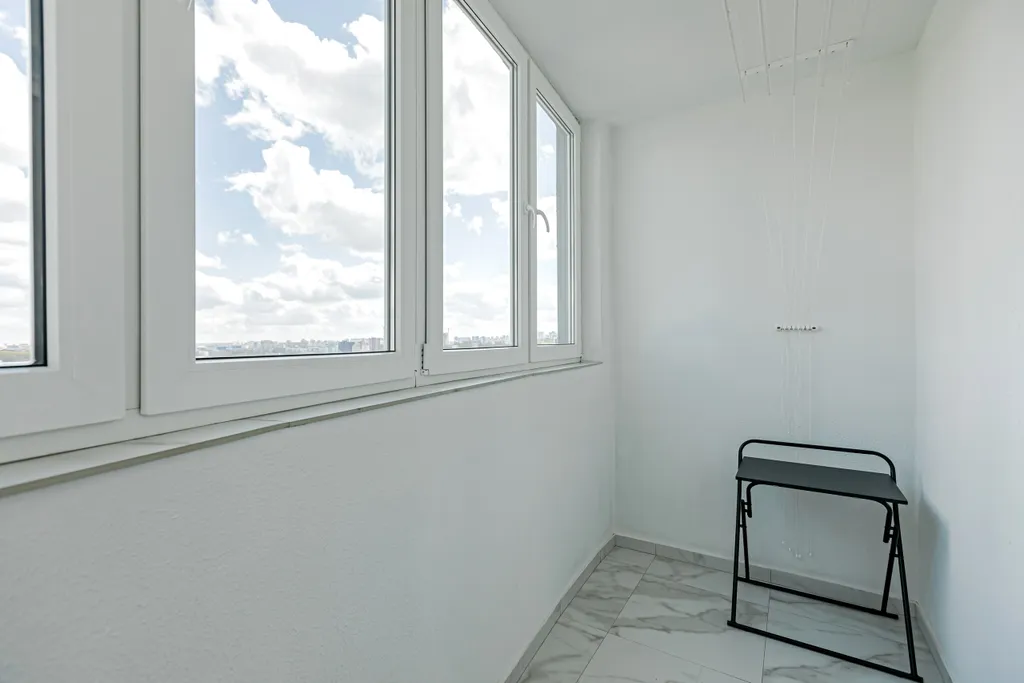 Современная двухкомнатная квартира на 17 этаже