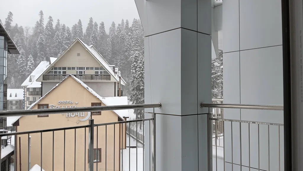 Просторная красивая студия 48м2 с шикарным видом, 400м от подьемника