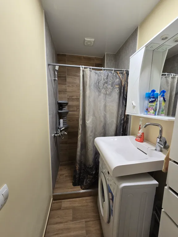 Уютная студия с индивидуальным входом и площадкой для отдыха