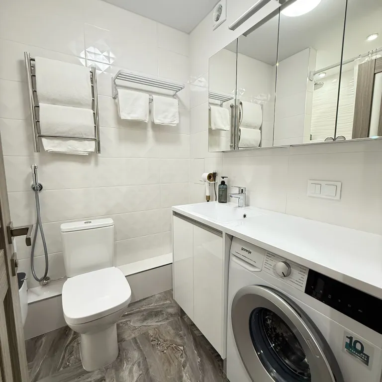 Новая квартира, со стильным интерьером, рядом с канатной дорогой