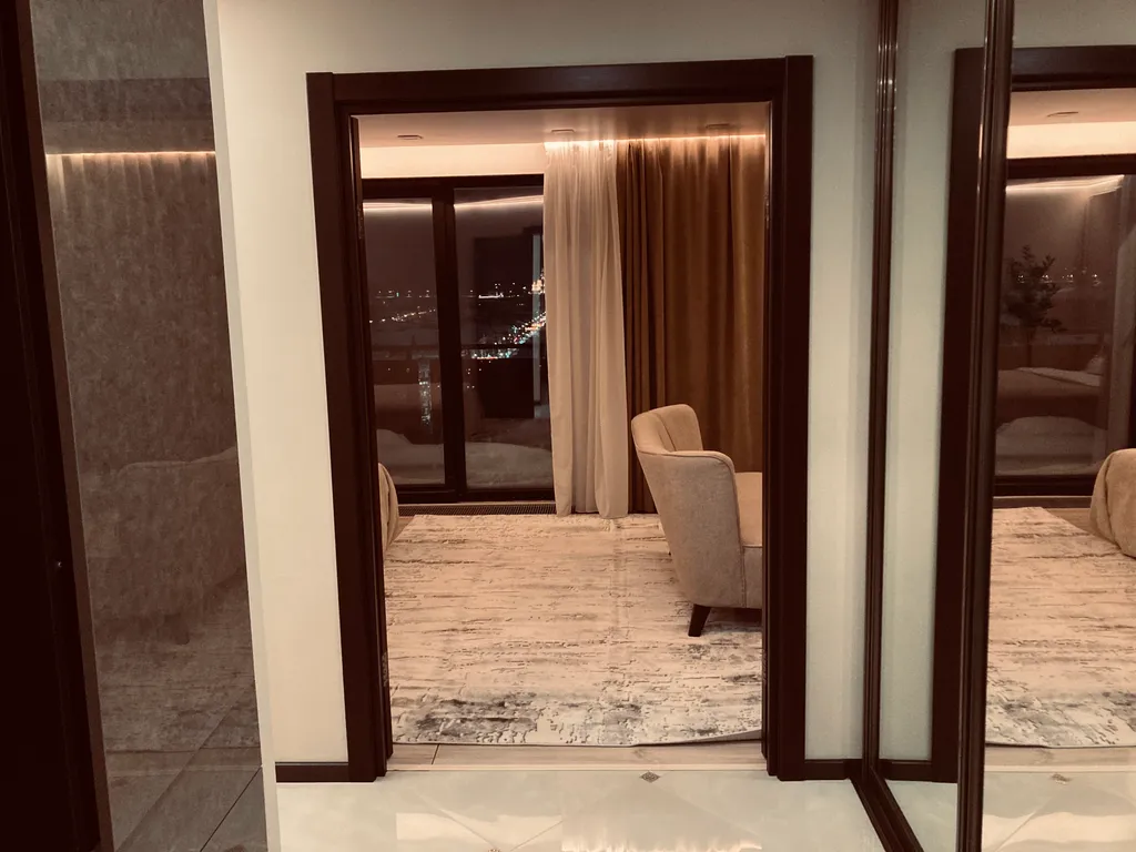 Апартаменты на уровне облаков с панорамным видом на город