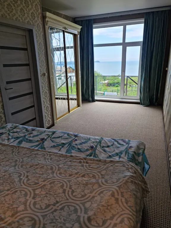 Дом Бархатная 2