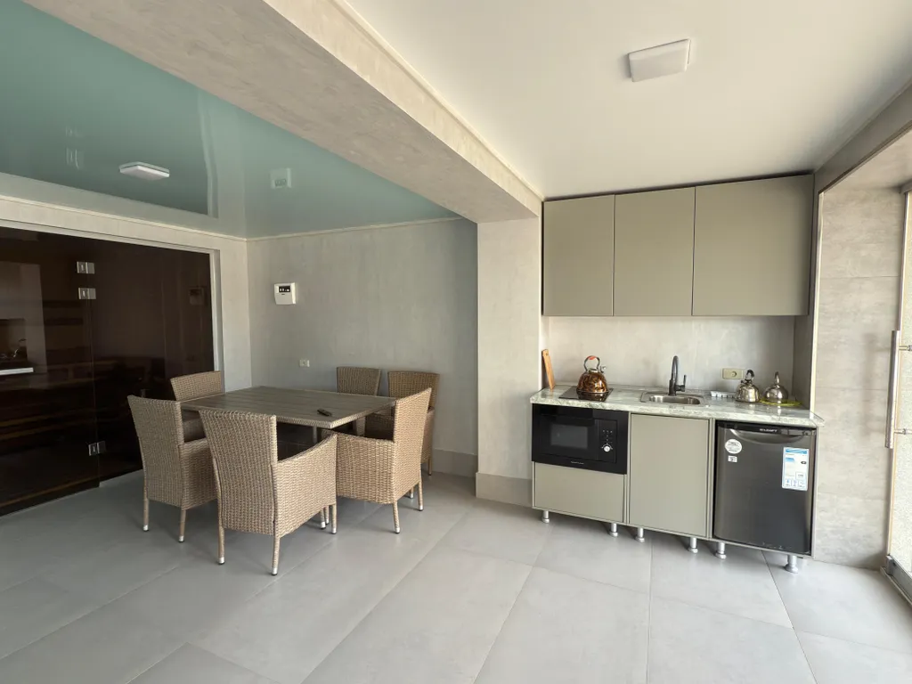 Вилла у моря