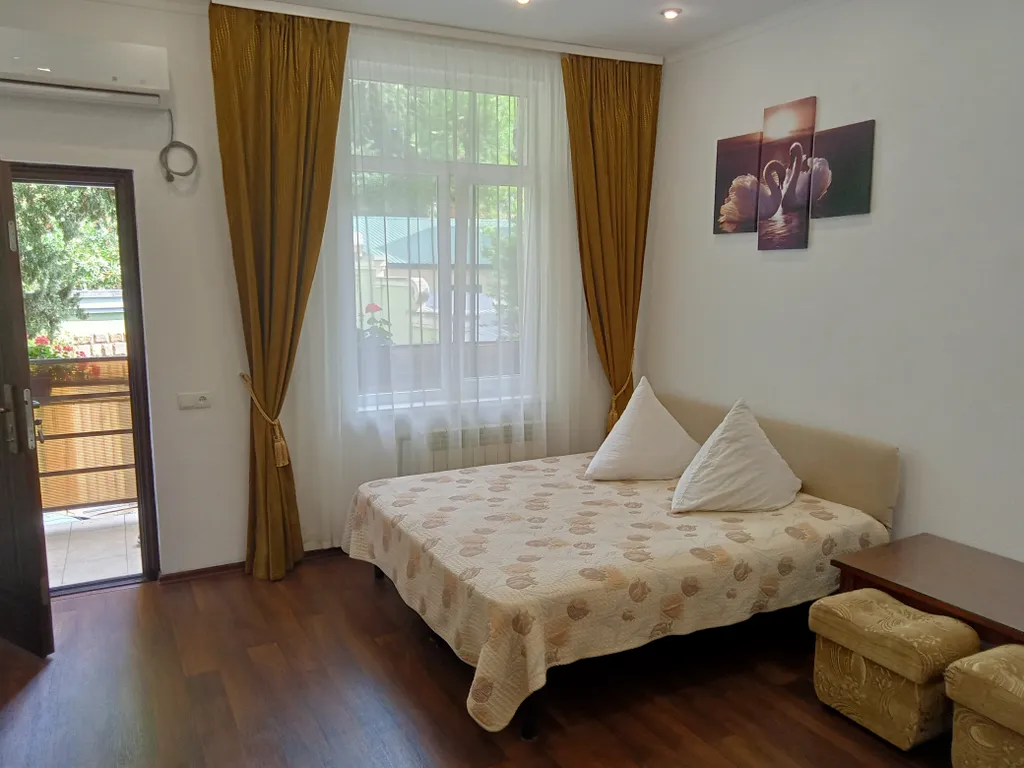 1-комнатная Квартира — аренда посуточно в Ялта