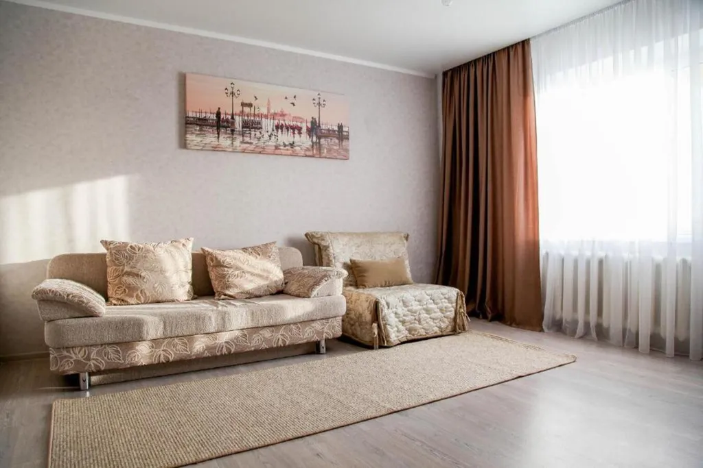 Светлая, уютная трехкомнатная квартира Белые ночи