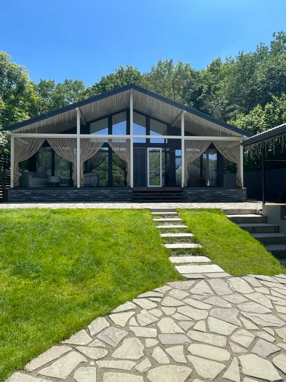 Коттедж Уютный дом у горной реки — аренда посуточно в Краснодар