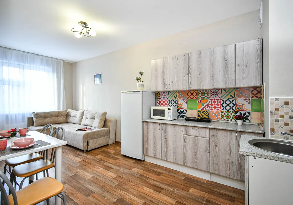 Квартира Уютная квартира возле ТРЦ Планета, где места хватит всем — Красноярск