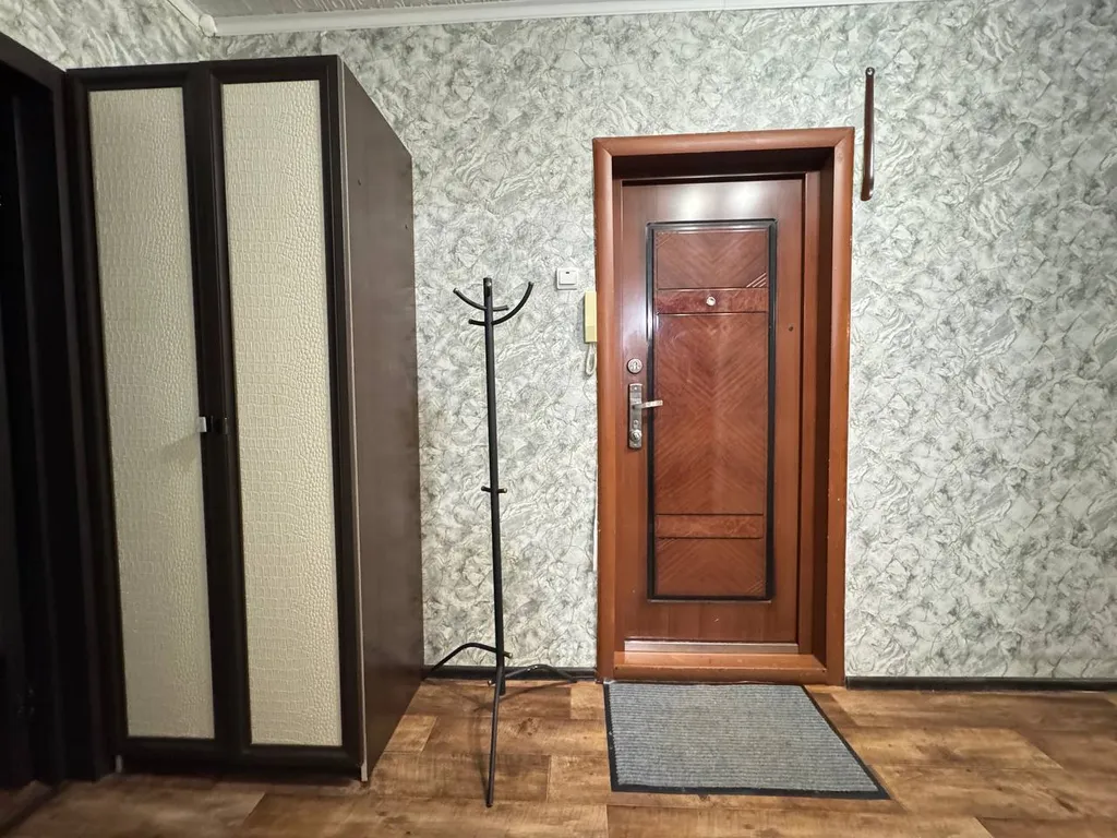 Квартира Квартира Двухкомнатная на 9 мая — Красноярск