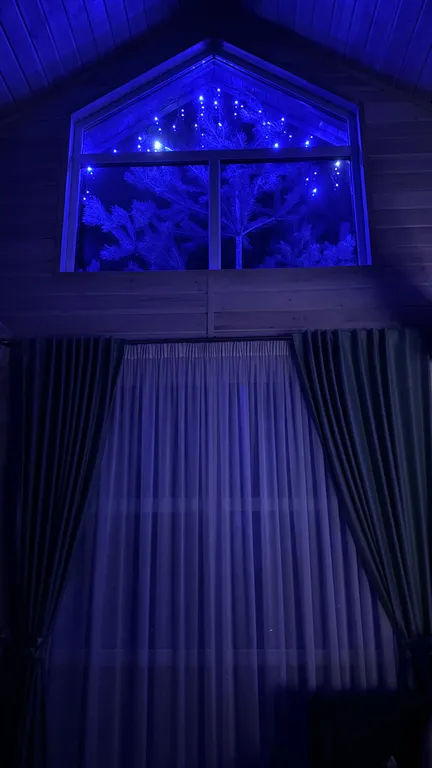 Новый Теплый двухэтажный дом до 10 человек 1км Солнечная Долина