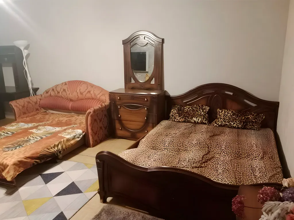 Комната с видом на храм, госпитель Бурденко, микрорайон Купавна