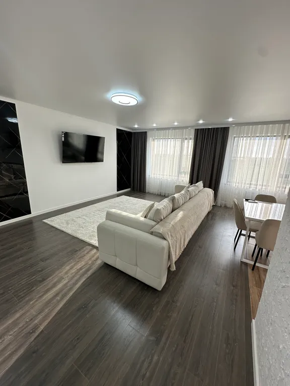 Апартаменты на Академической №78