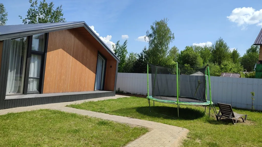 Дом у озера #1