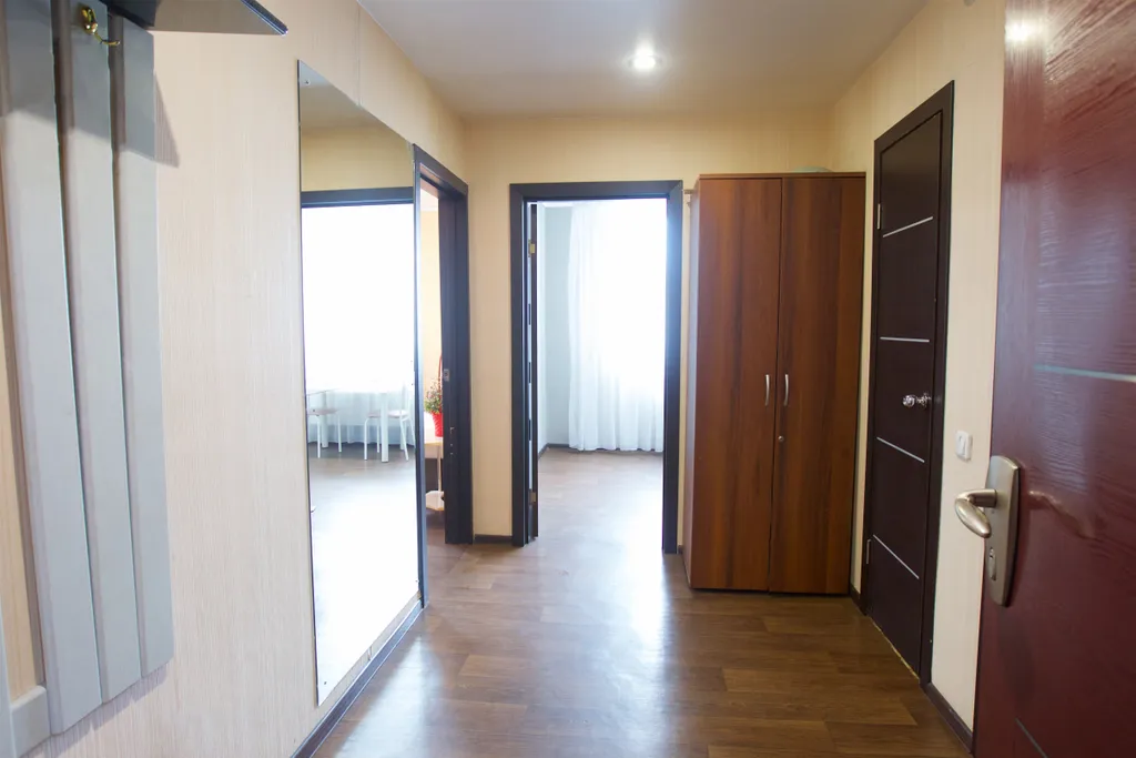 Квартира Квартира Отличная квартирка с диваном на кухне в лучшем районе города — Красноярск