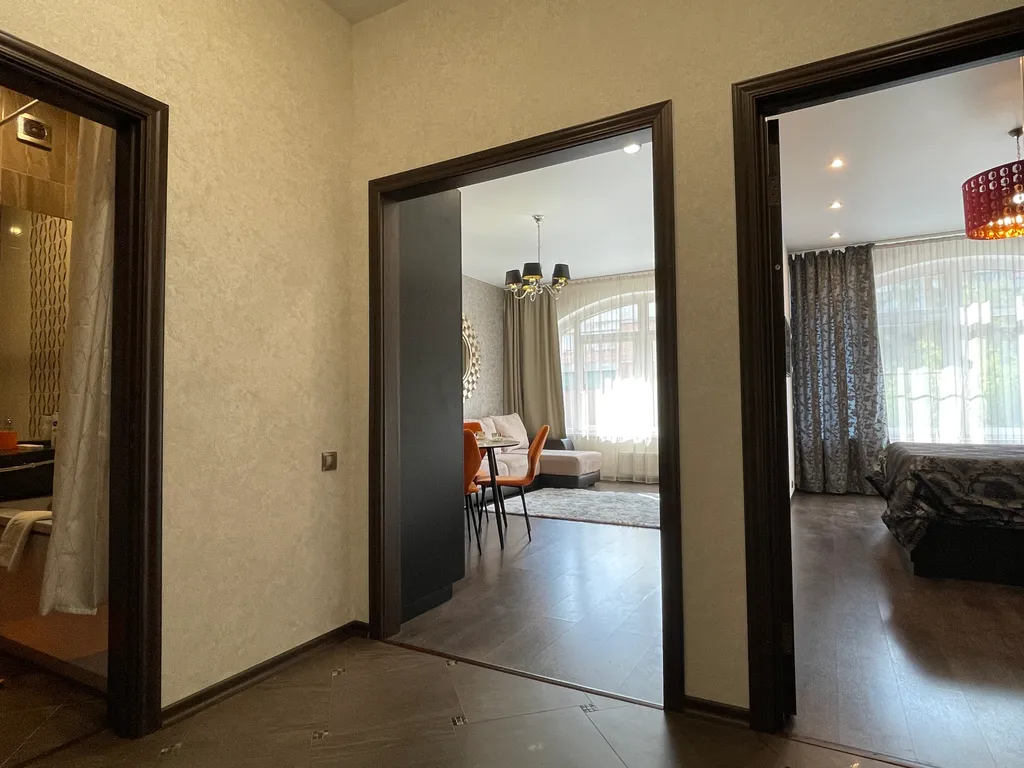 Люкс у ТЦ Аура, площадь Ленина, центр, подземная парковка