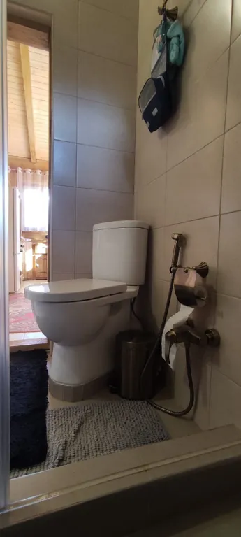 Дом с прекрасным видом на горы и верандой