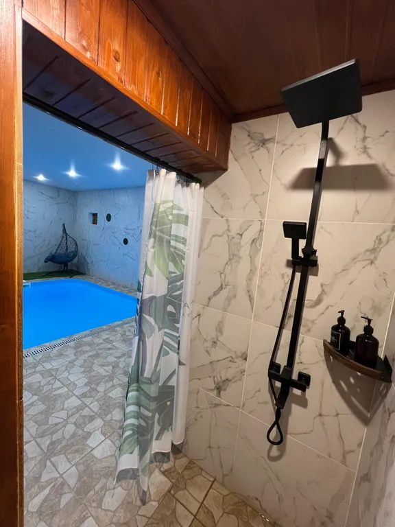 Дизайнерский коттедж из сруба