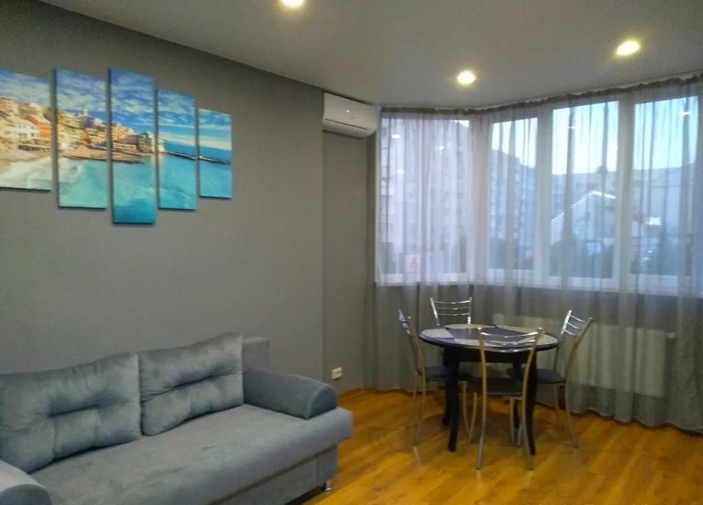 Квартира 2-комнатная Квартира — Севастополь